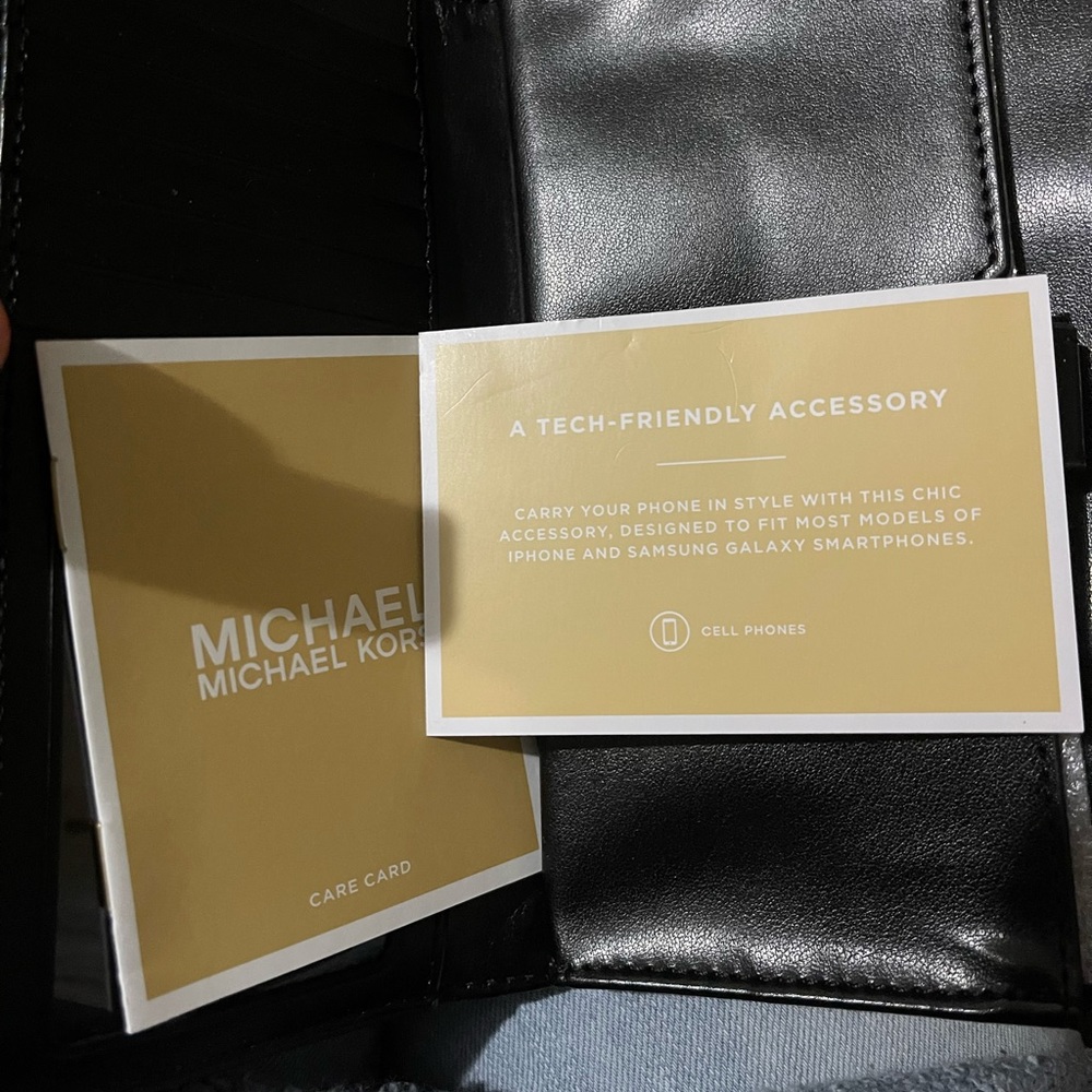 NWOT Michael Kors black pebble double zip wristlet/wallet - Picture 2 of 5